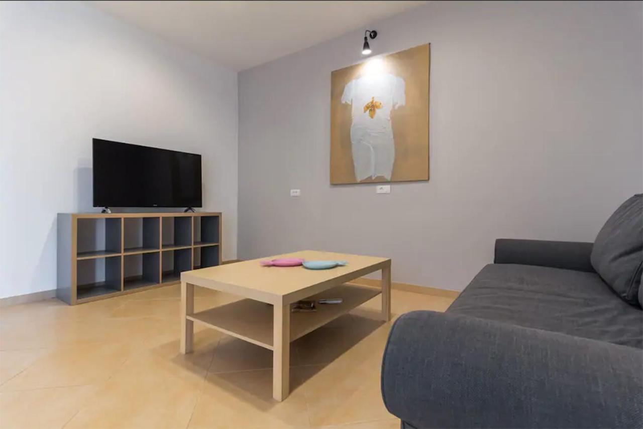 Apartments Hana プーラ エクステリア 写真