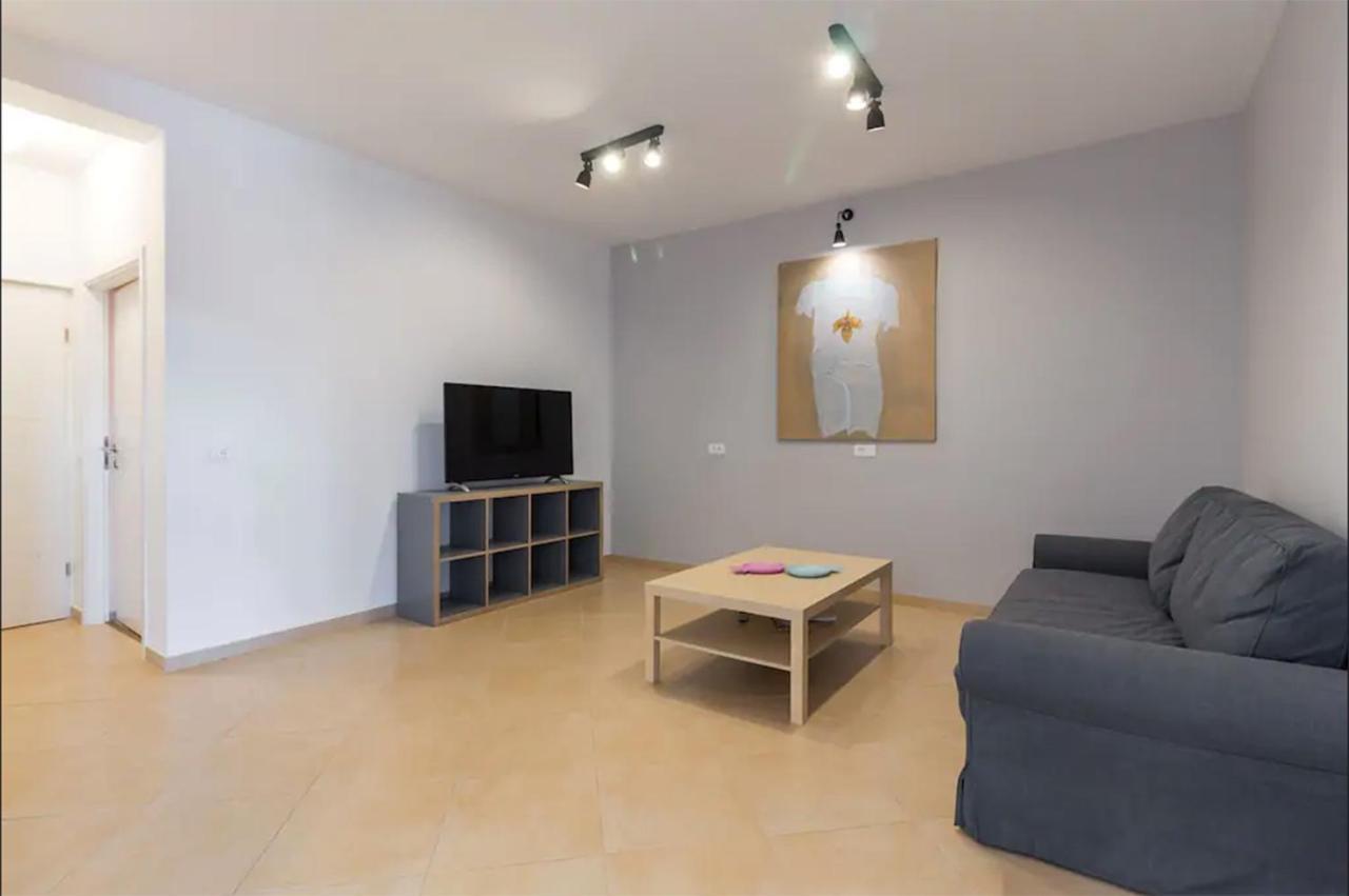 Apartments Hana プーラ エクステリア 写真